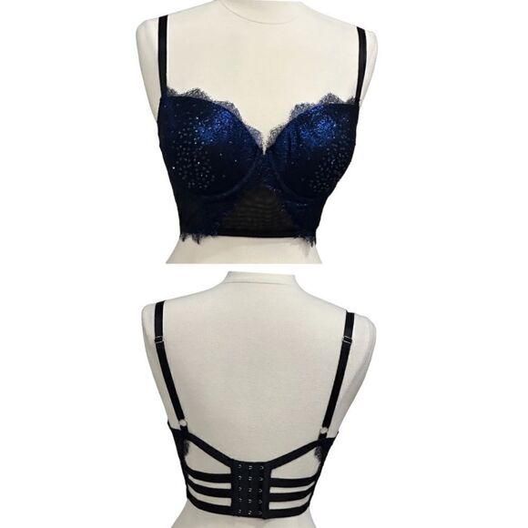 Victoria’s Secret Lightly Lined  Rhinestone Lace Balconette Bra in the Size 34DD - Picture 1 of 8